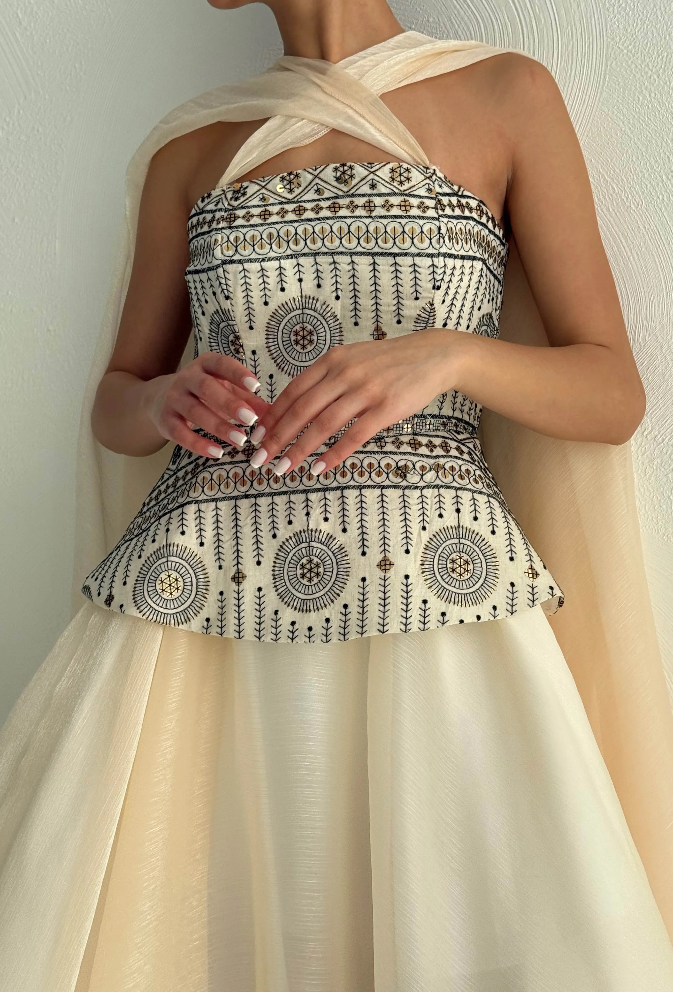 فستان لينن مطرز