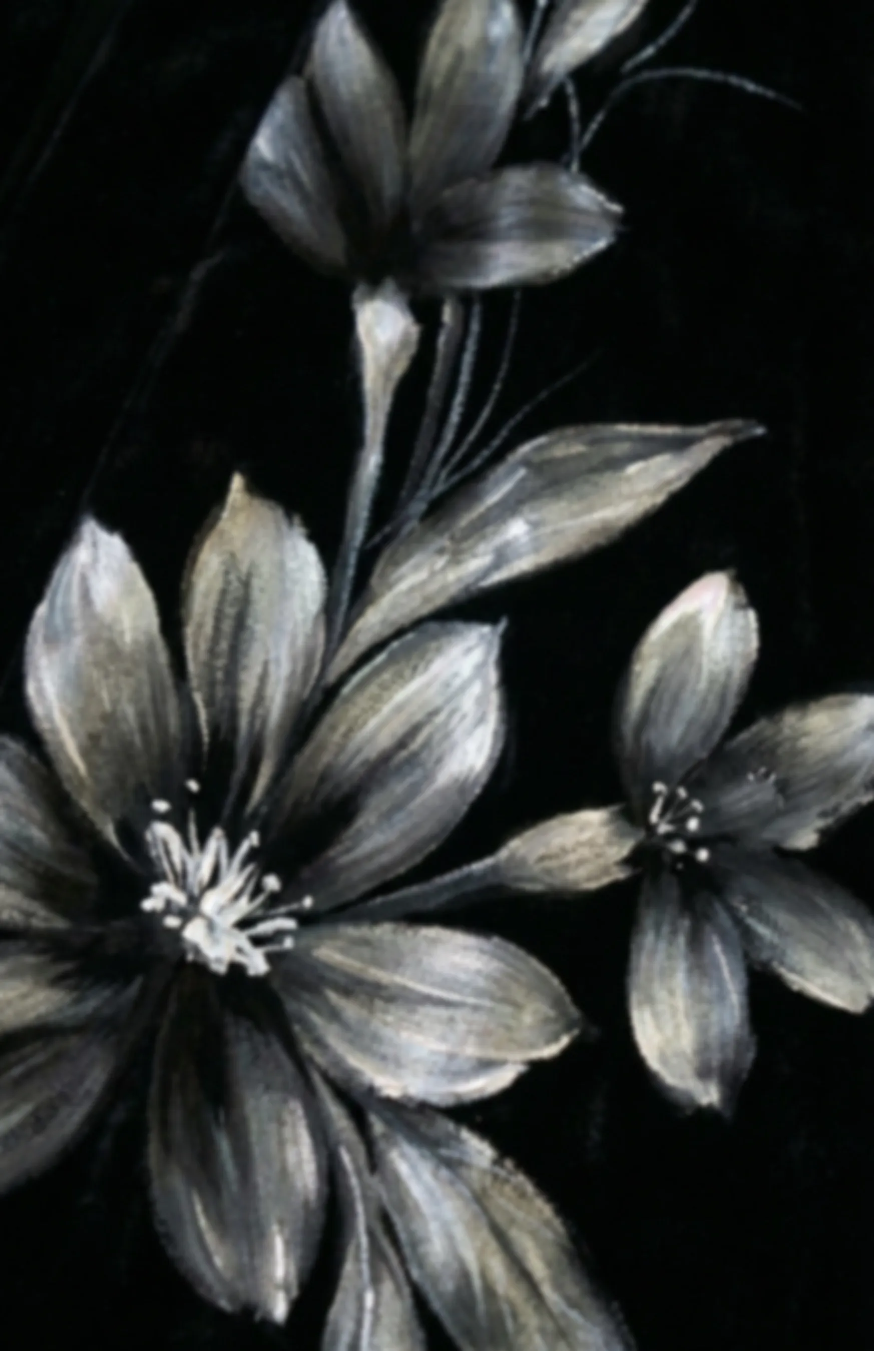 عباية مخمل - لمسة الزهور