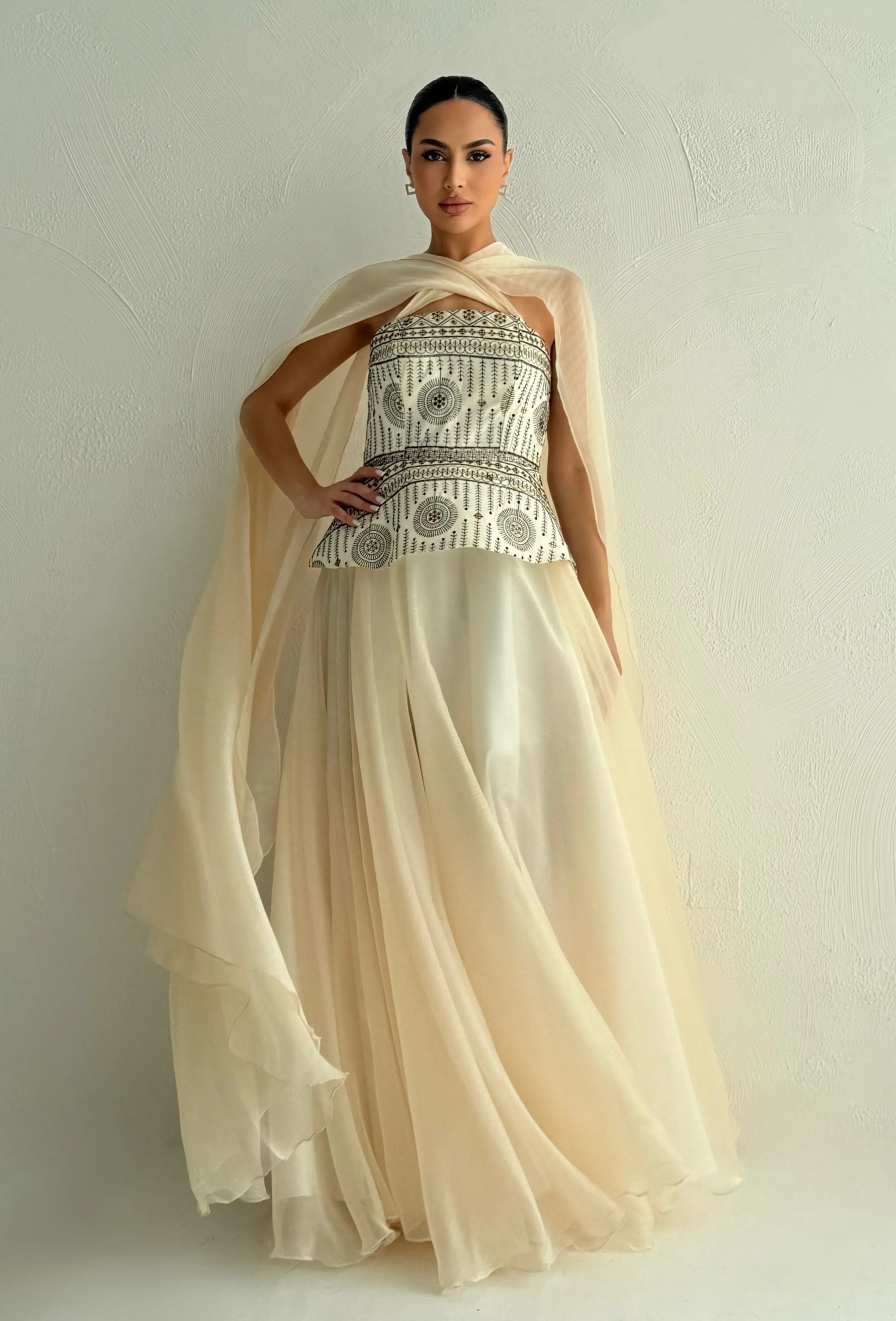 فستان لينن مطرز