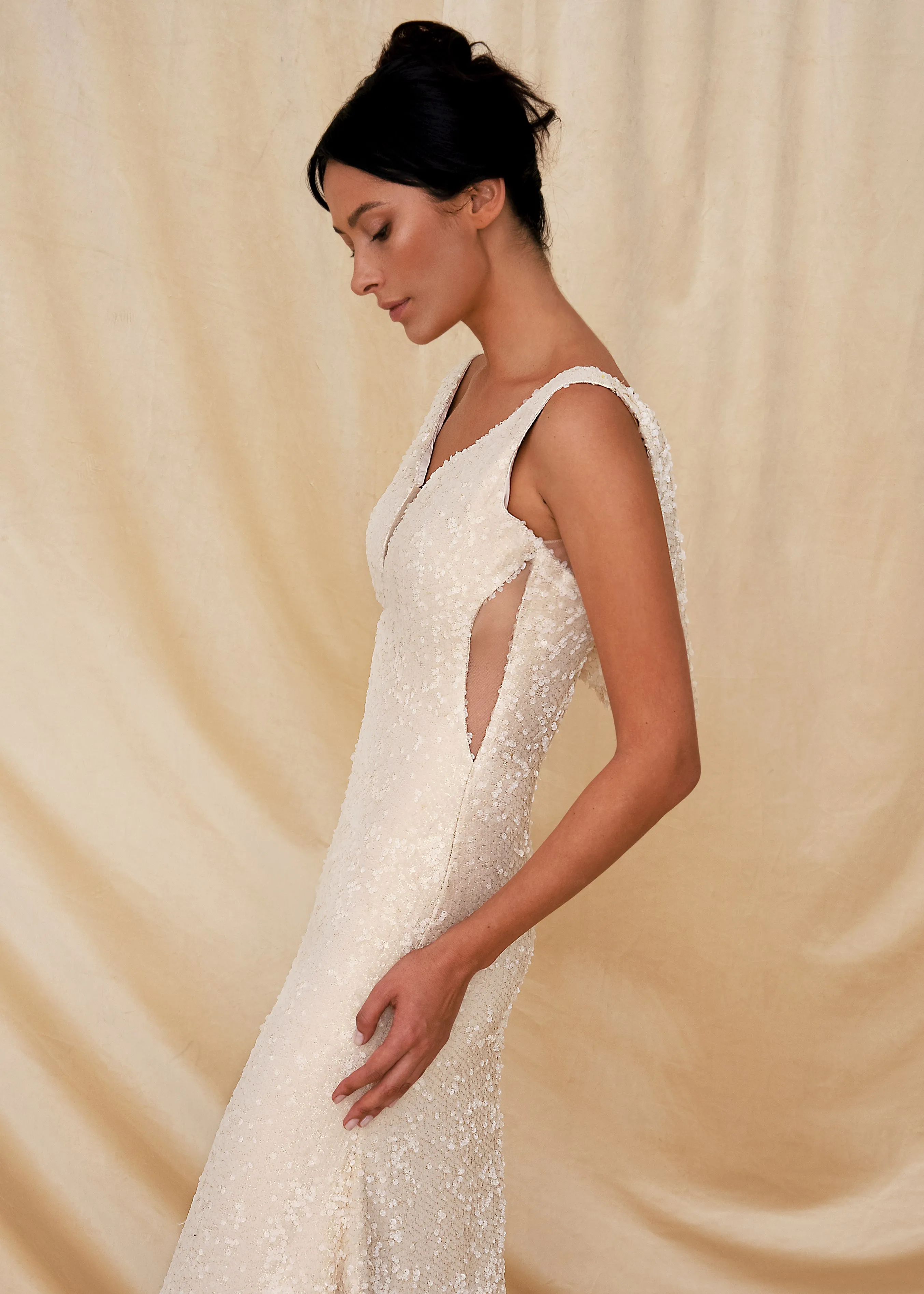 فستان شيمري عاجي