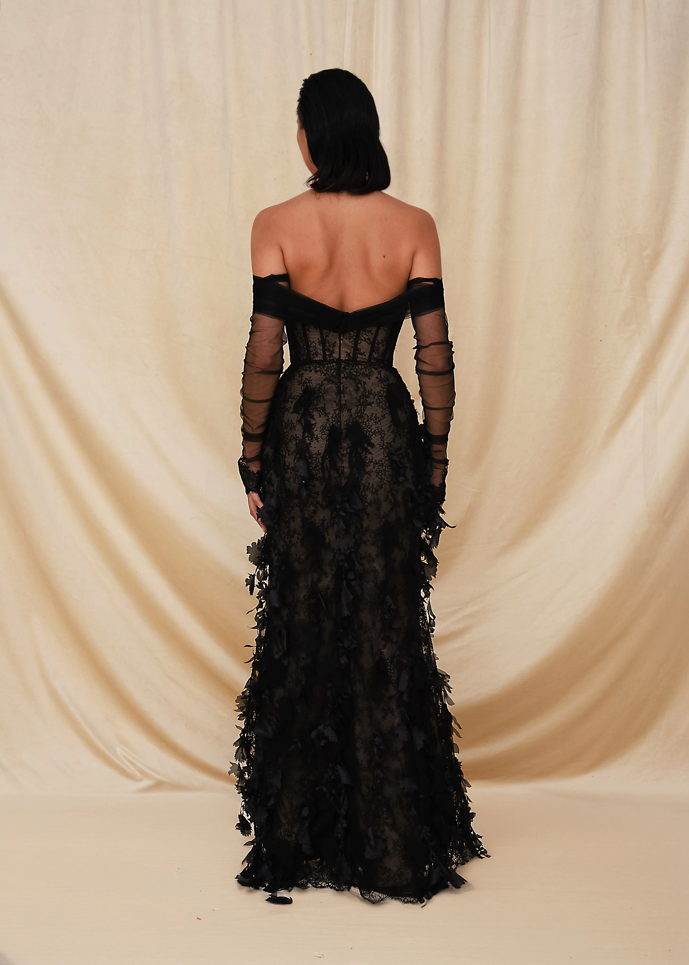 فستان دانتيل جوبير أوف شولدر