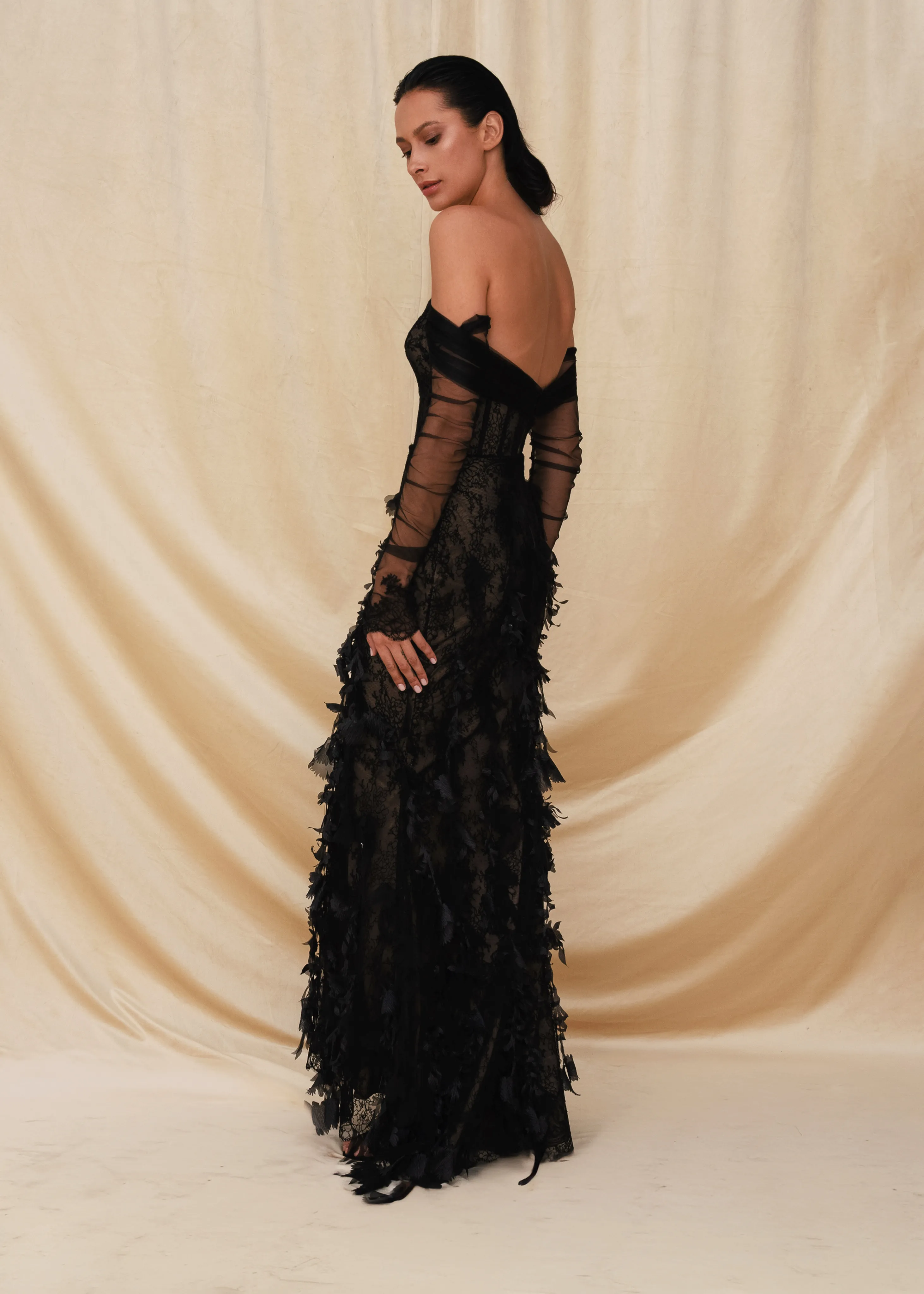 فستان دانتيل جوبير أوف شولدر