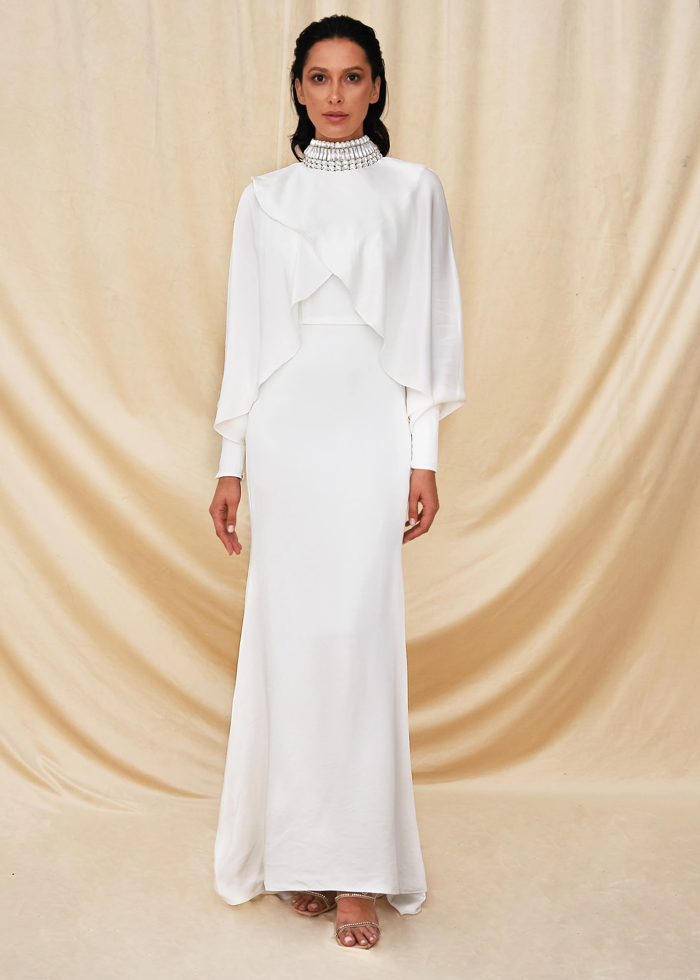 فستان ياقة الكريستال